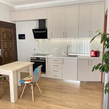 Wellorganized Close The Center Of Apartment